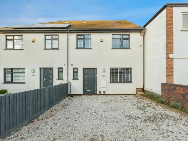 House for sale in Pinfold, Leicestershire
