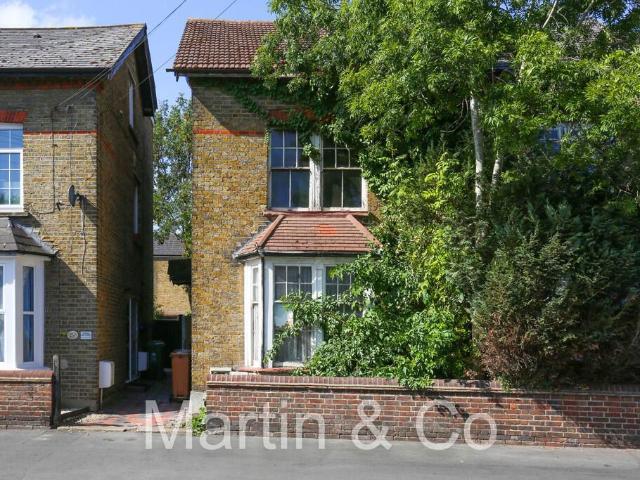House for sale in The Wrythe, Greater London