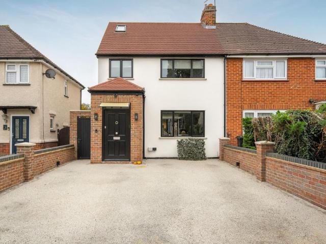 House for sale in Clewer Village, Windsor