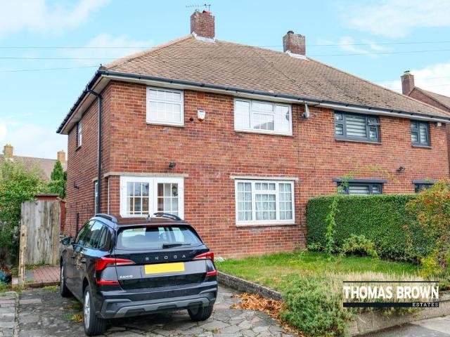 House for sale in Ramsden, Greater London