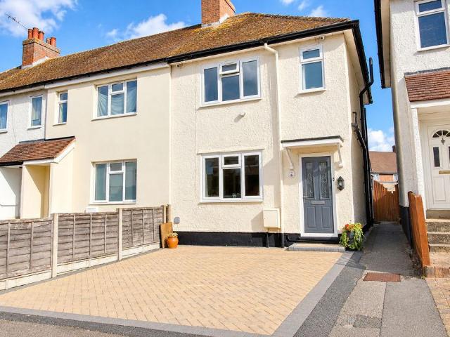 House for sale in South Mimms, Hertsmere