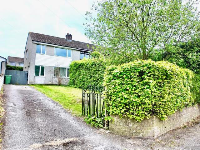 House for sale in Maesycwmmer, Wales