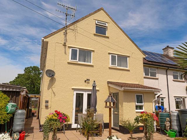House for sale in Mamhilad, Wales