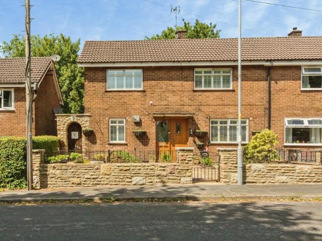 House for sale in Hurdsfield, Macclesfield