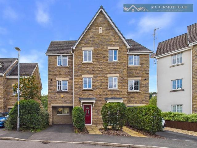 House for sale in Micklehurst, Tameside