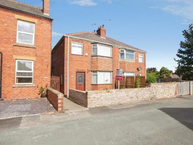 House for sale in Ferrybridge, West Yorkshire