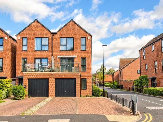 House for sale in Brownhills, Walsall