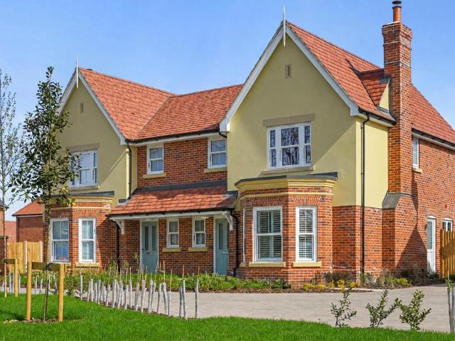 House for sale in Lawford, Dale Hill
