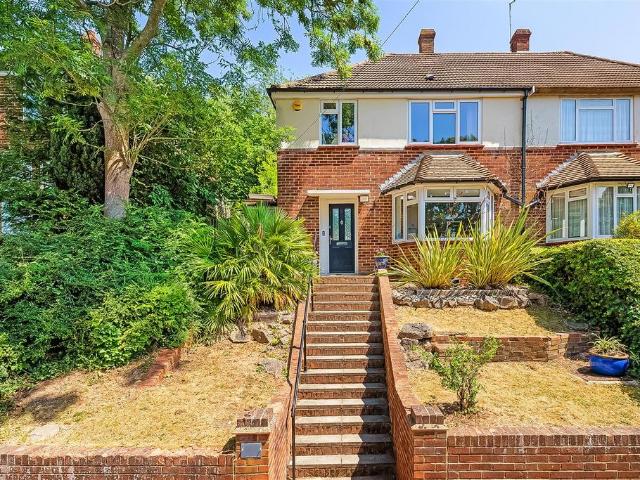House for sale in London Borough of Croydon, Kenley