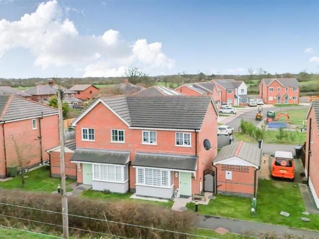 House for sale in Maelor South, Wales