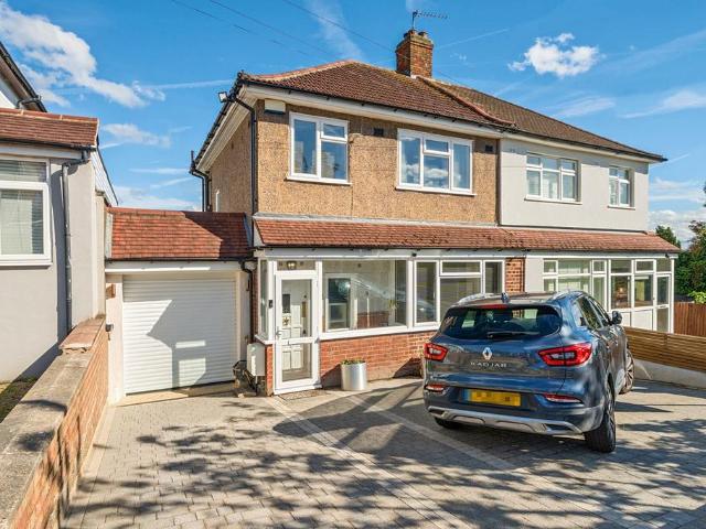 House for sale in Well Hall, Greater London