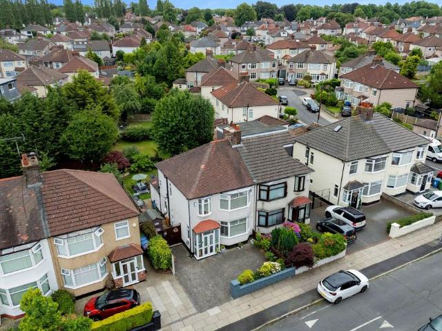 House for sale in Calderstones