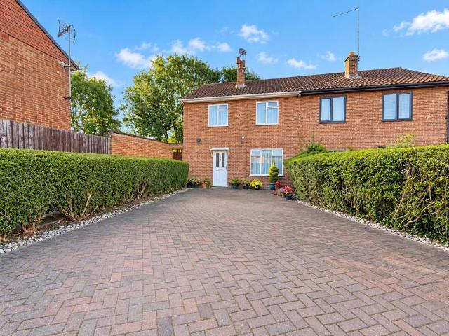 House for sale in Spinney Hill, Northampton