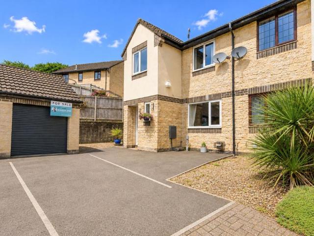 House for sale in Afon Village, Rogerstone