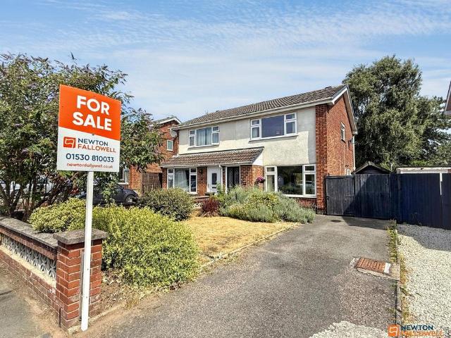 House for sale in Ibstock, Leicestershire