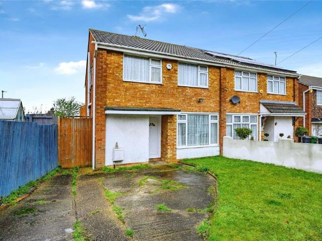 House for sale in Lewsey Farm, Luton