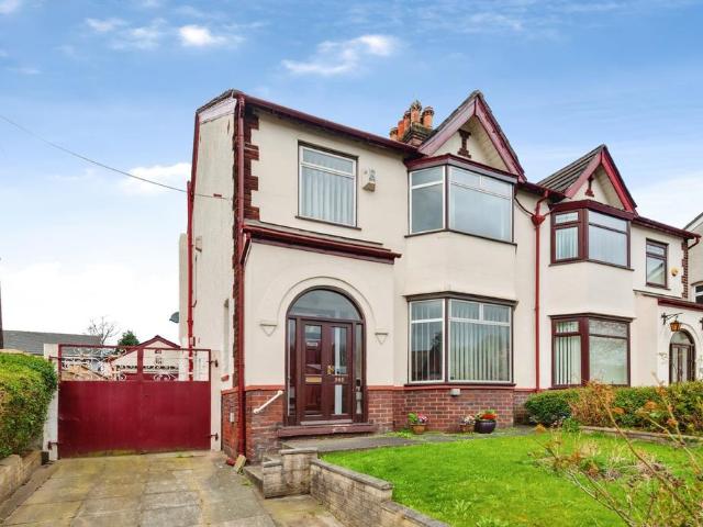 House for sale in Calderstones