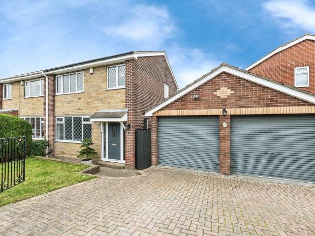 House for sale in Pontefract, West Yorkshire