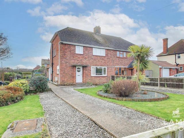 House for sale in Frinton and Walton, Dale Hill
