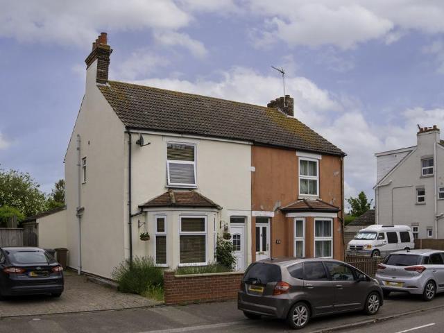 House for sale in Walton, Eastbridge