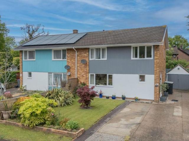 House for sale in Ponthir, Wales