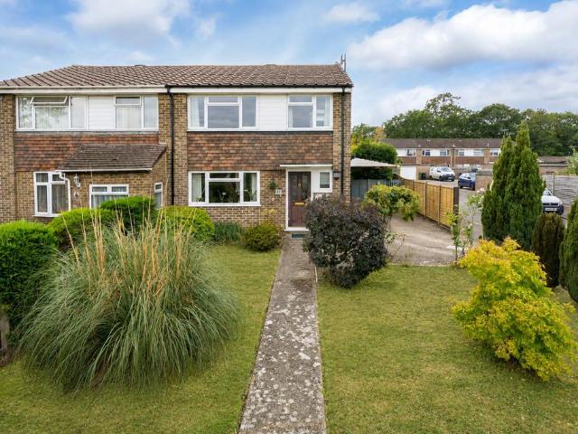 House for sale in Pachesham Park, Surrey