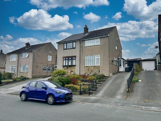 House for sale in Bogthorn, Bradford