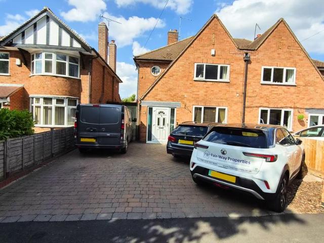 House for sale in Elmfield, Leicestershire