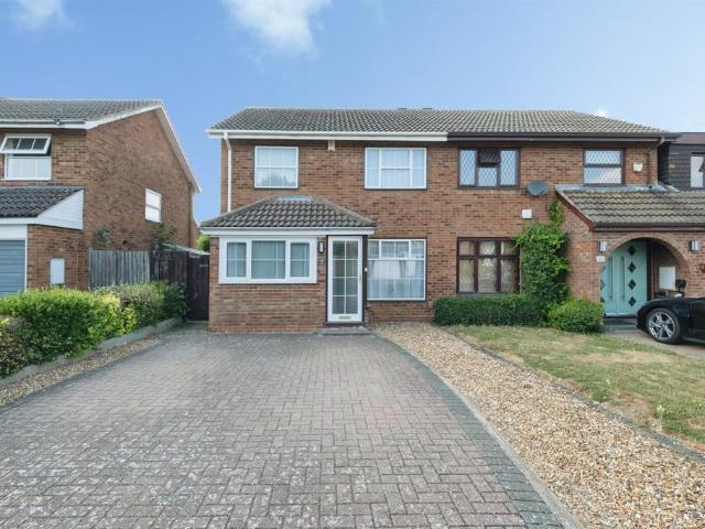 House for sale in Poets Estate, Newport Pagnell