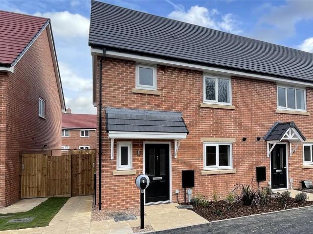 House for sale in Camp Hill, Warwickshire
