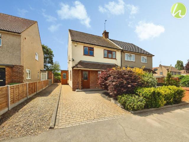 House for sale in Stanford-le-hope, Essex