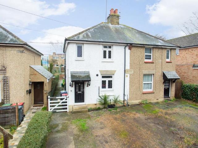 House for sale in Herne and Broomfield, The Bridge