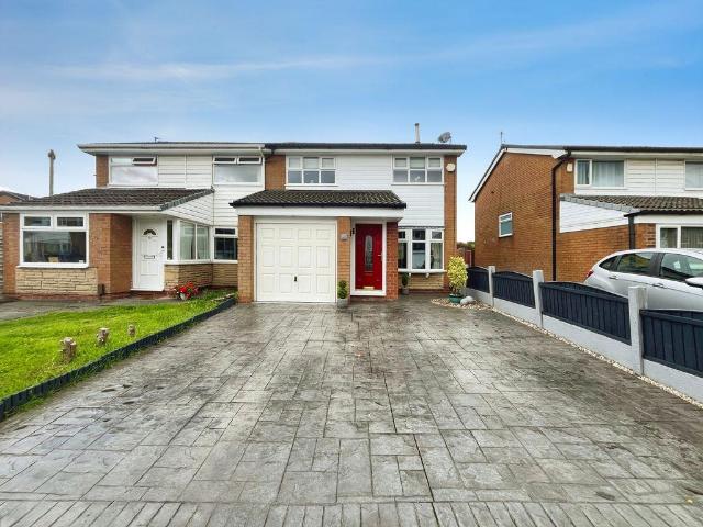 House for sale in Lee Bank, Greater Manchester