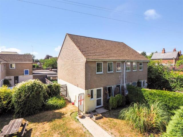 House for sale in Barton Stacey, Hampshire