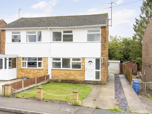 House for sale in Desborough