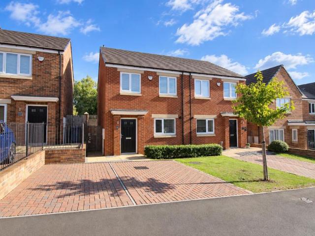 House for sale in Newbottle, Sunderland