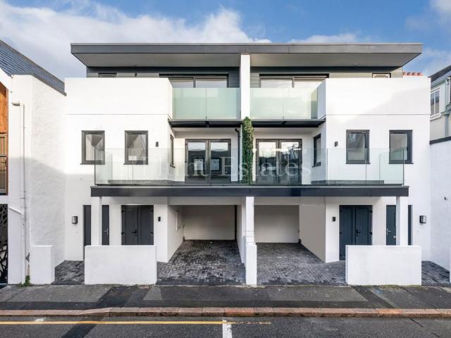 House for sale in St Helier, Greater London
