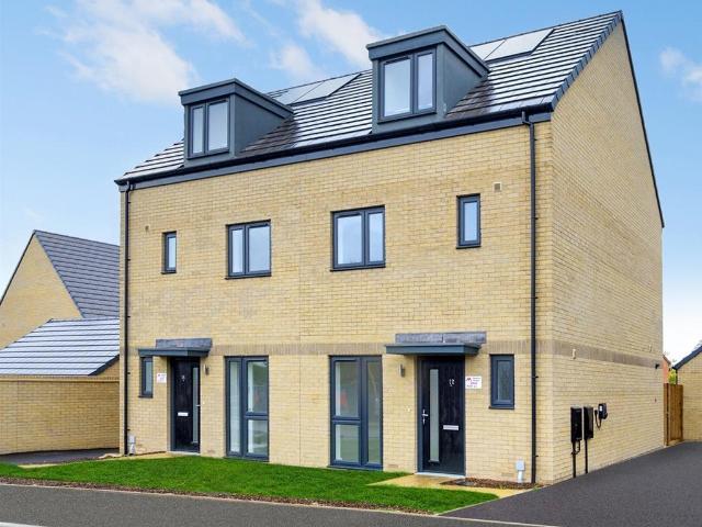 House for sale in Tilbury, Essex