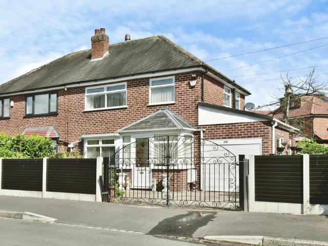 House for sale in Georgia, Greater Manchester