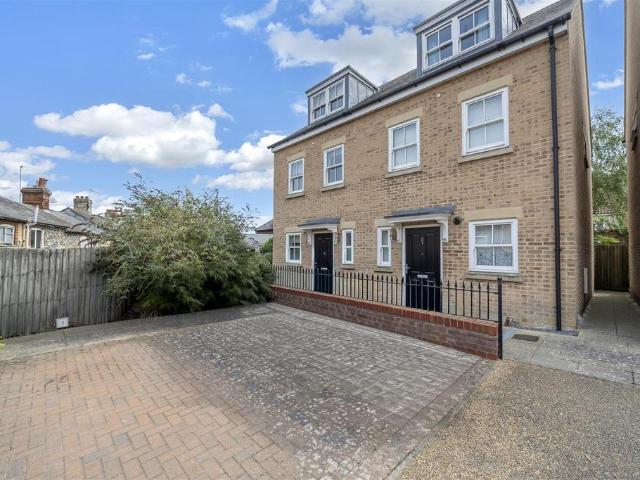 House for sale in Howard Estate, Chedburgh