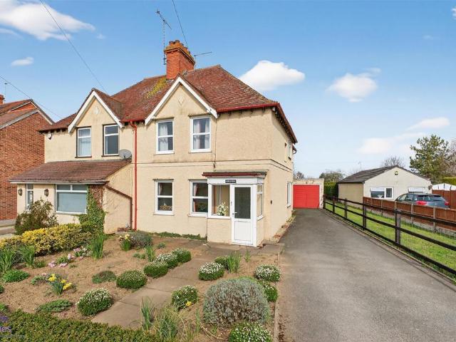 House for sale in Crookhill, Worcestershire