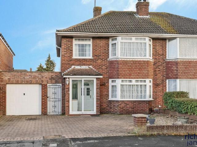 House for sale in Kingsdown, Swindon