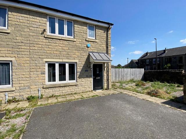 House for sale in Salendine Nook, West Yorkshire