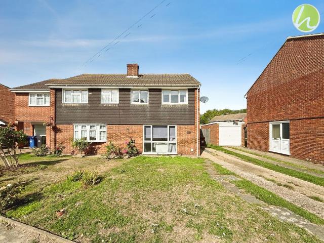 House for sale in Stanford-le-Hope, Essex