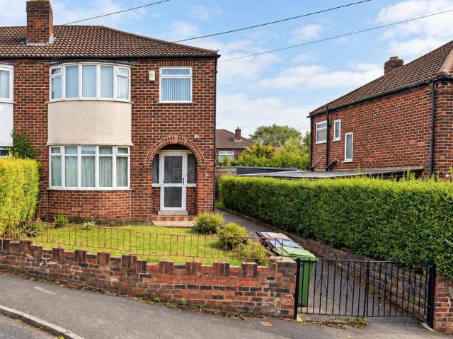 House for sale in Gledhow Park, Leeds
