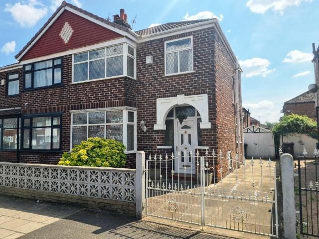 House for sale in Greenheys, Greater Manchester