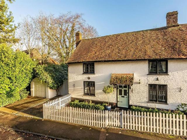 House for sale in Pachesham Park, Surrey