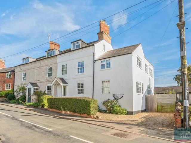 House for sale in Stanford On Avon, Leicestershire