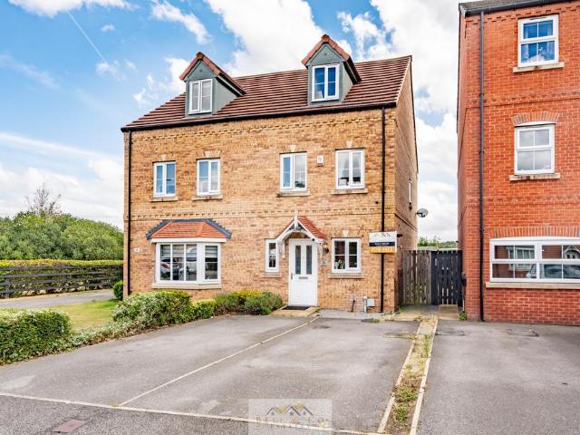 House for sale in Laughton Common, Rotherham