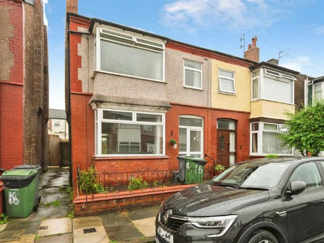 House for sale in Woodhey, Bebington
